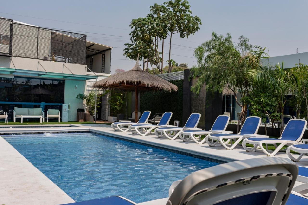 Hotel Los Alpes Cipreses Asuncion Extérieur photo